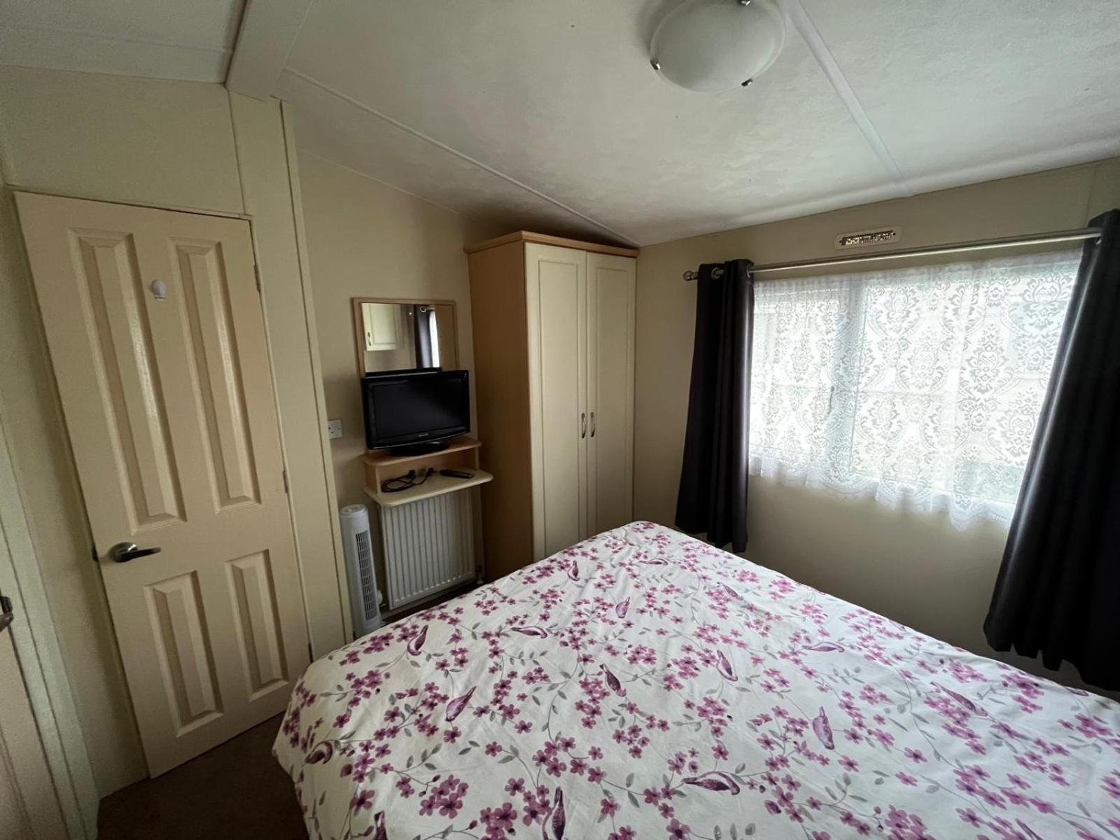 Goodwin's Static Caravan *